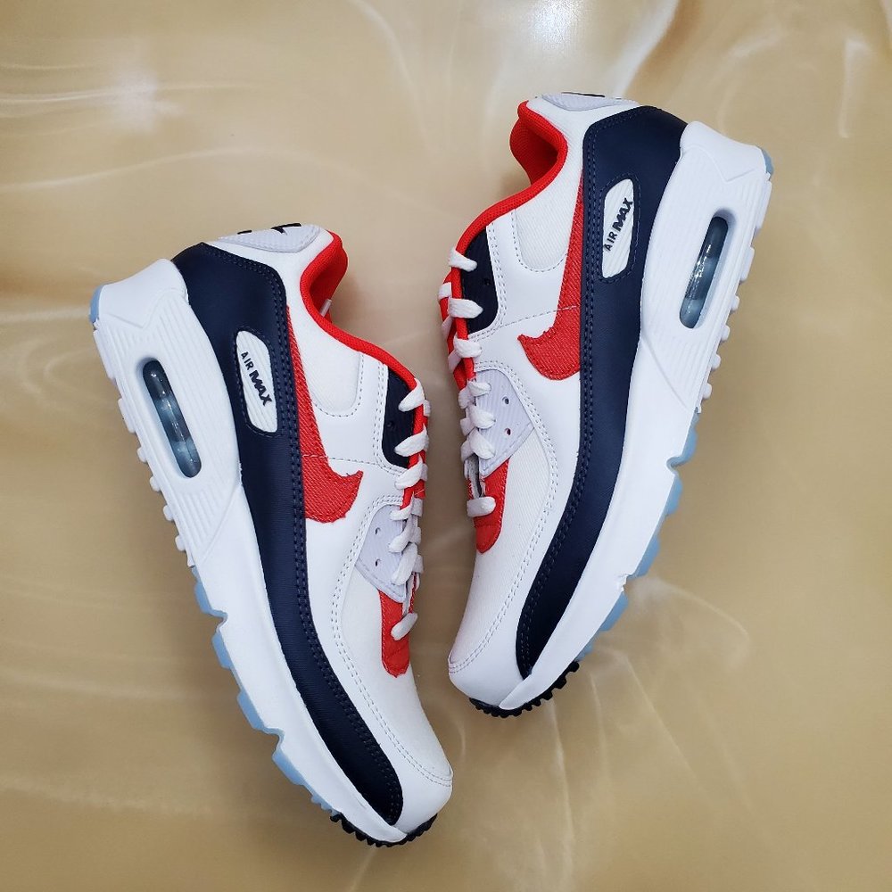 Nike Air Max 90 - Picture 2 of 12